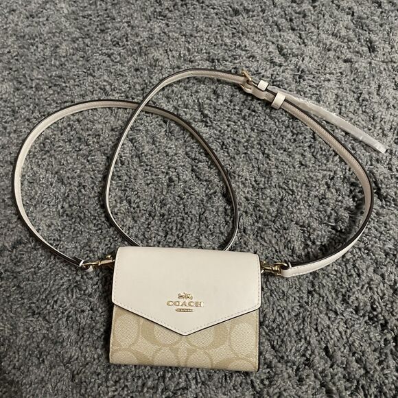 NWOT  Coach Mini Envelope Wallet With Strap In Signature Canvas - Picture 1 of 6